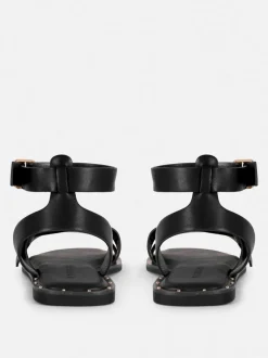Asymetryczne sandały ze sztucznej skóry z ćwiekami