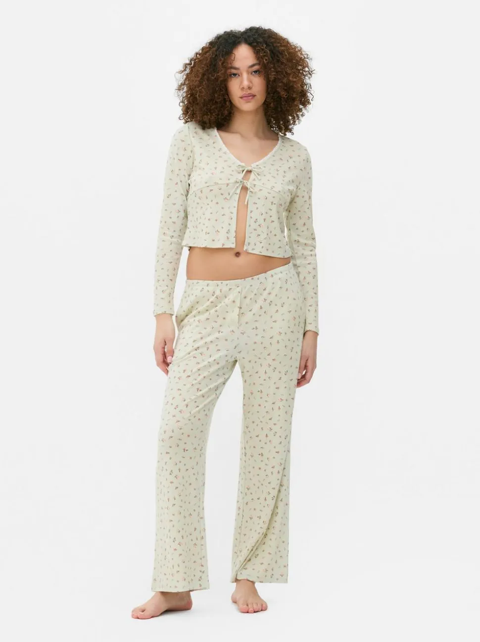 Ażurowa góra od piżamy z długim rękawem i nadrukiem