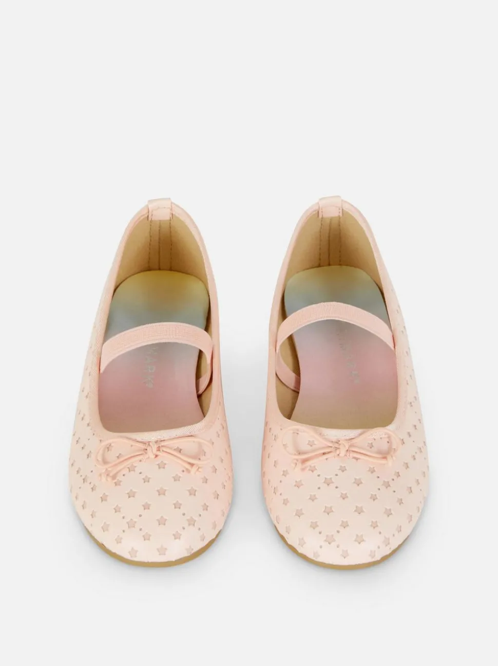 Balerinki z laserowo wycinanymi gwiazdkami