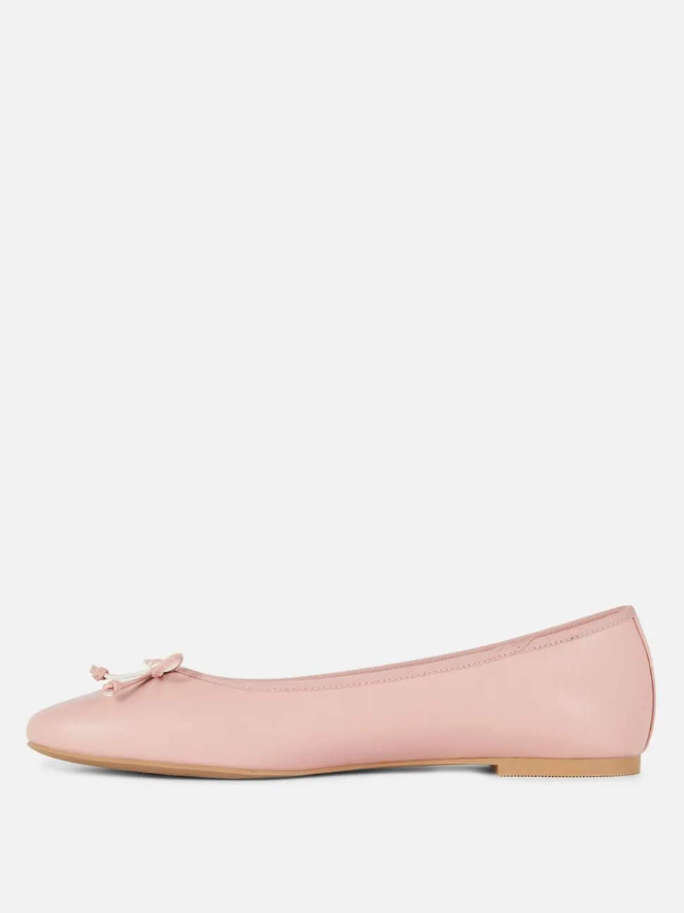Baleriny na płaskiej podeszwie z kokardką