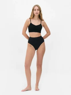 Bezszwowa braletka z dekoltem w serek