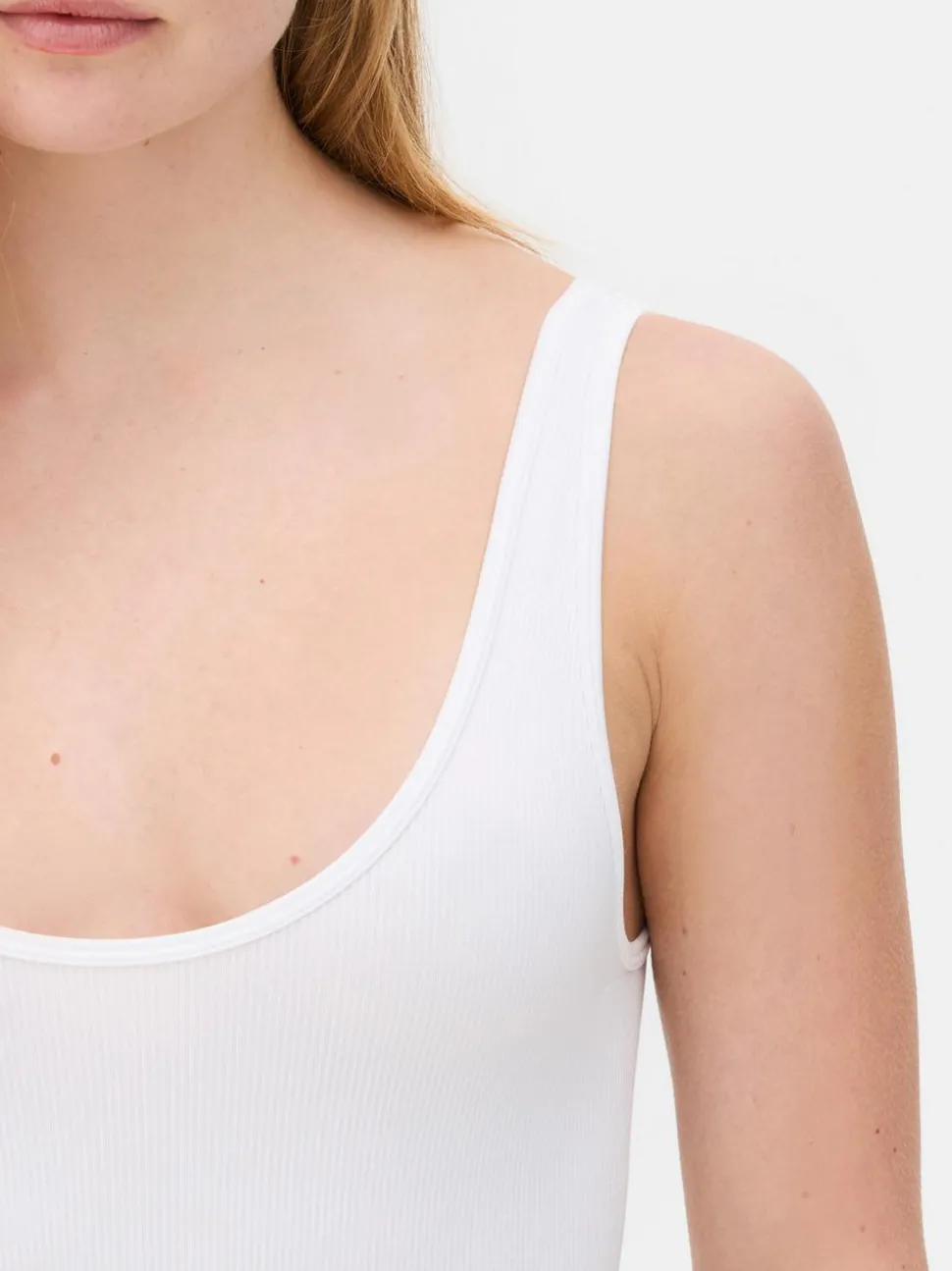 Bezszwowe body w prążki