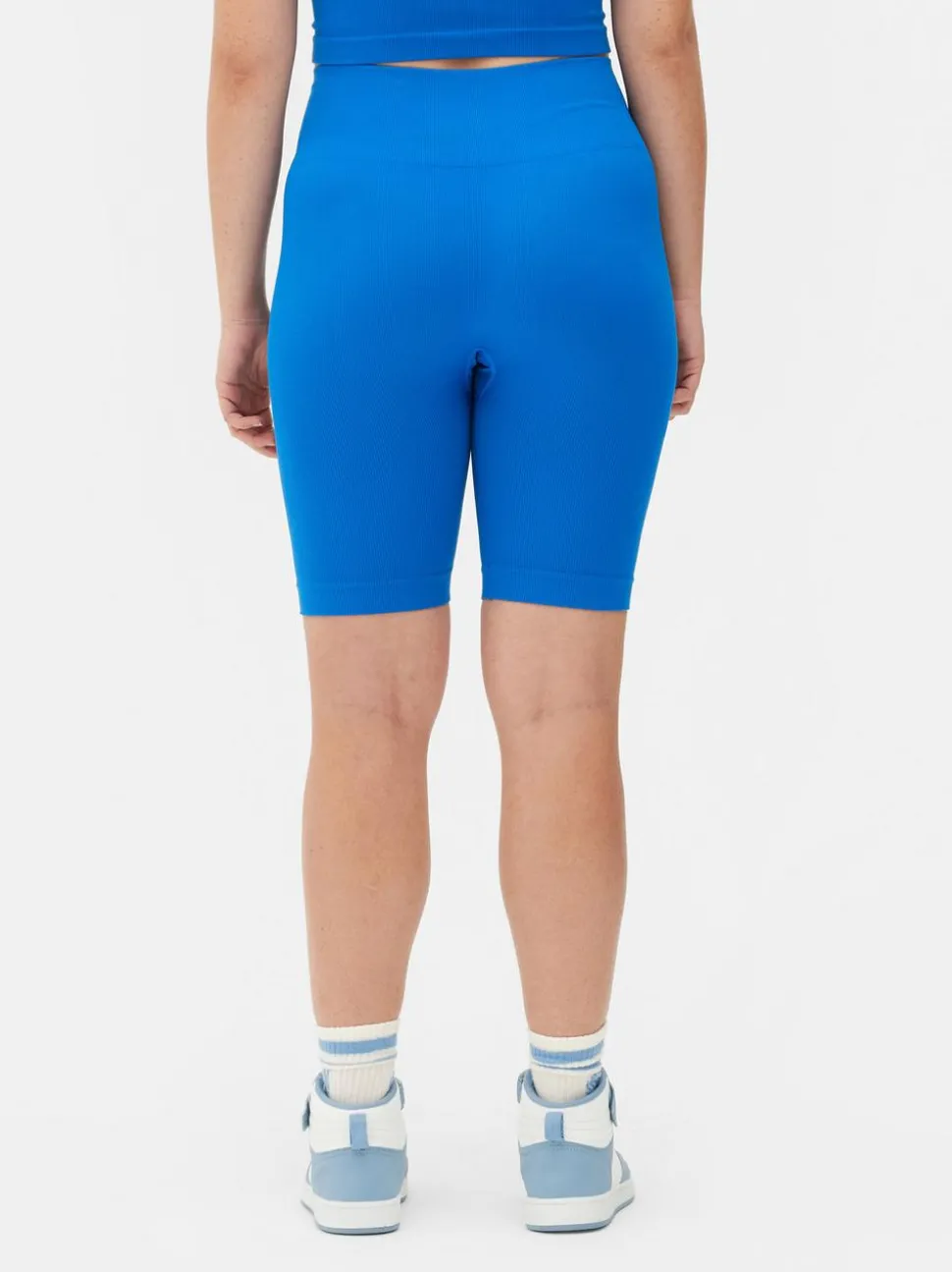 Bezszwowe długie szorty rowerowe