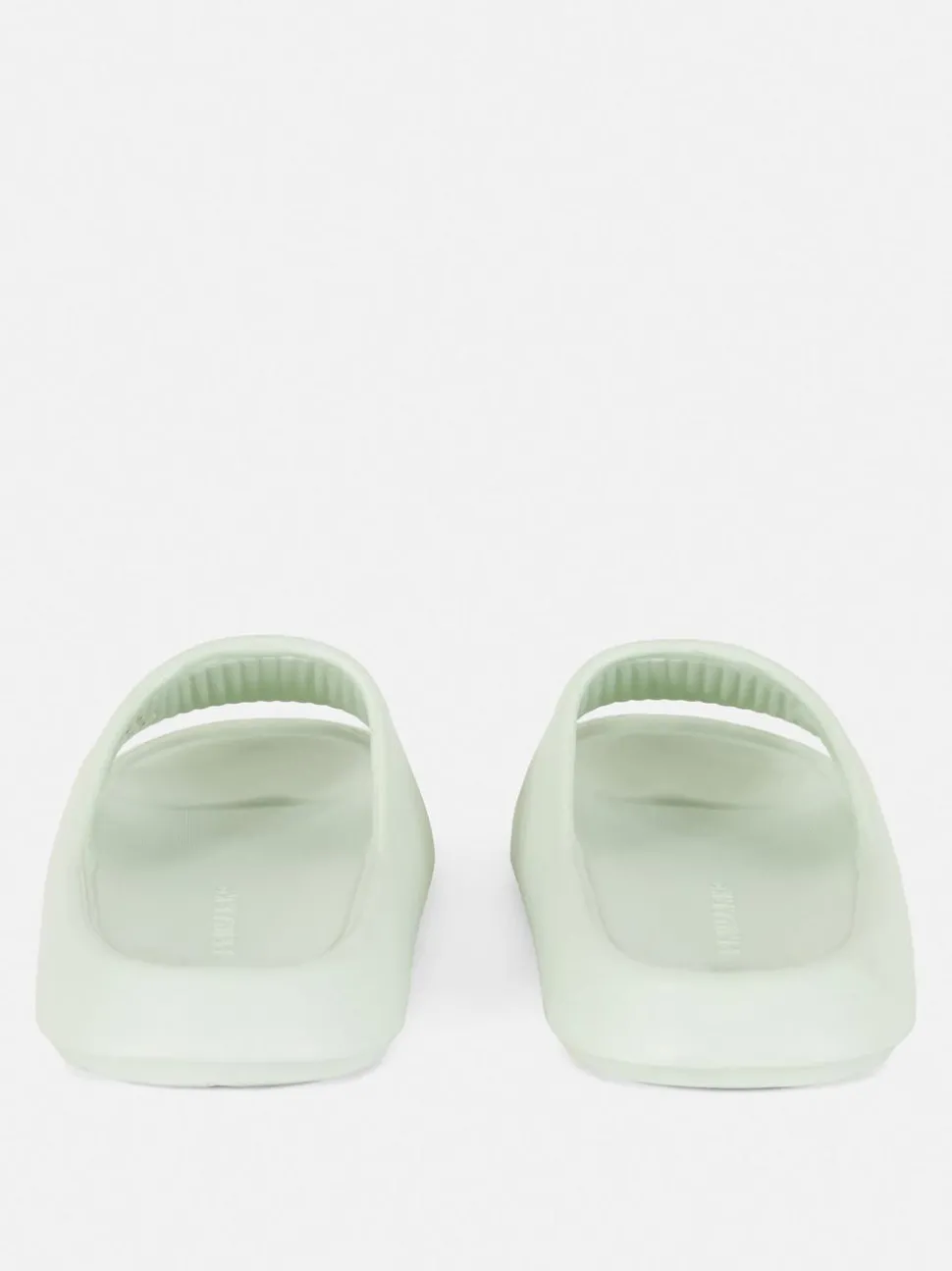 Bezszwowe klapki basenowe