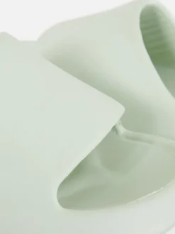 Bezszwowe klapki basenowe