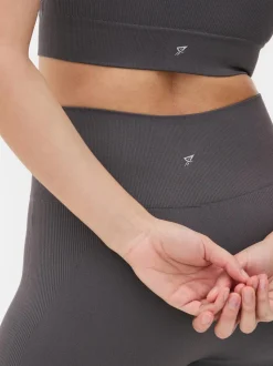 Bezszwowe szorty do jogi z wysokim stanem