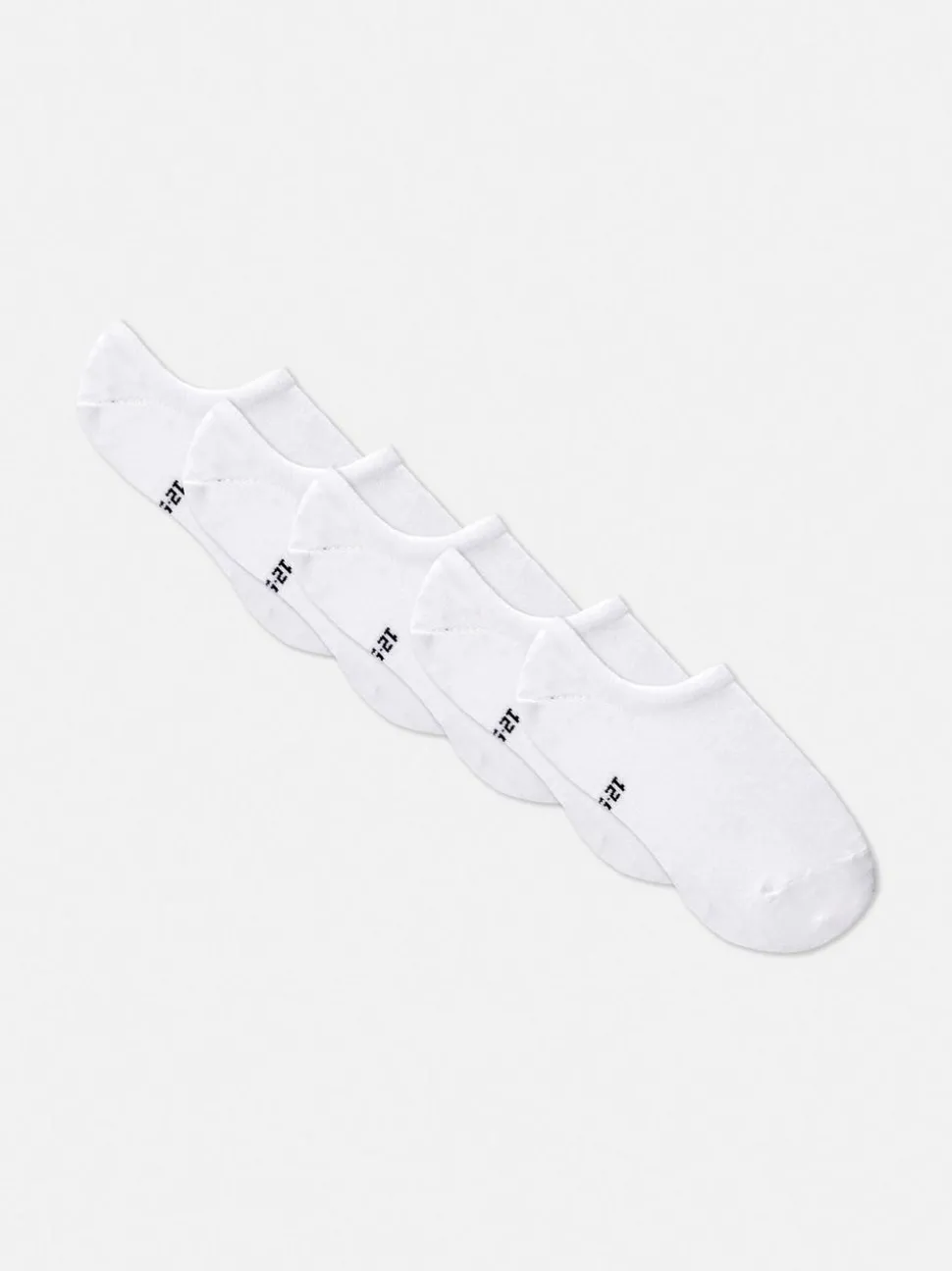 Białe skarpety sportowe