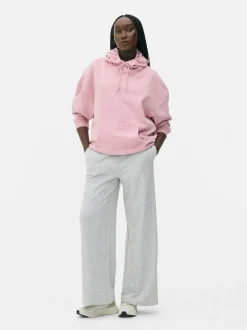 Bluza z kapturem o kroju oversize