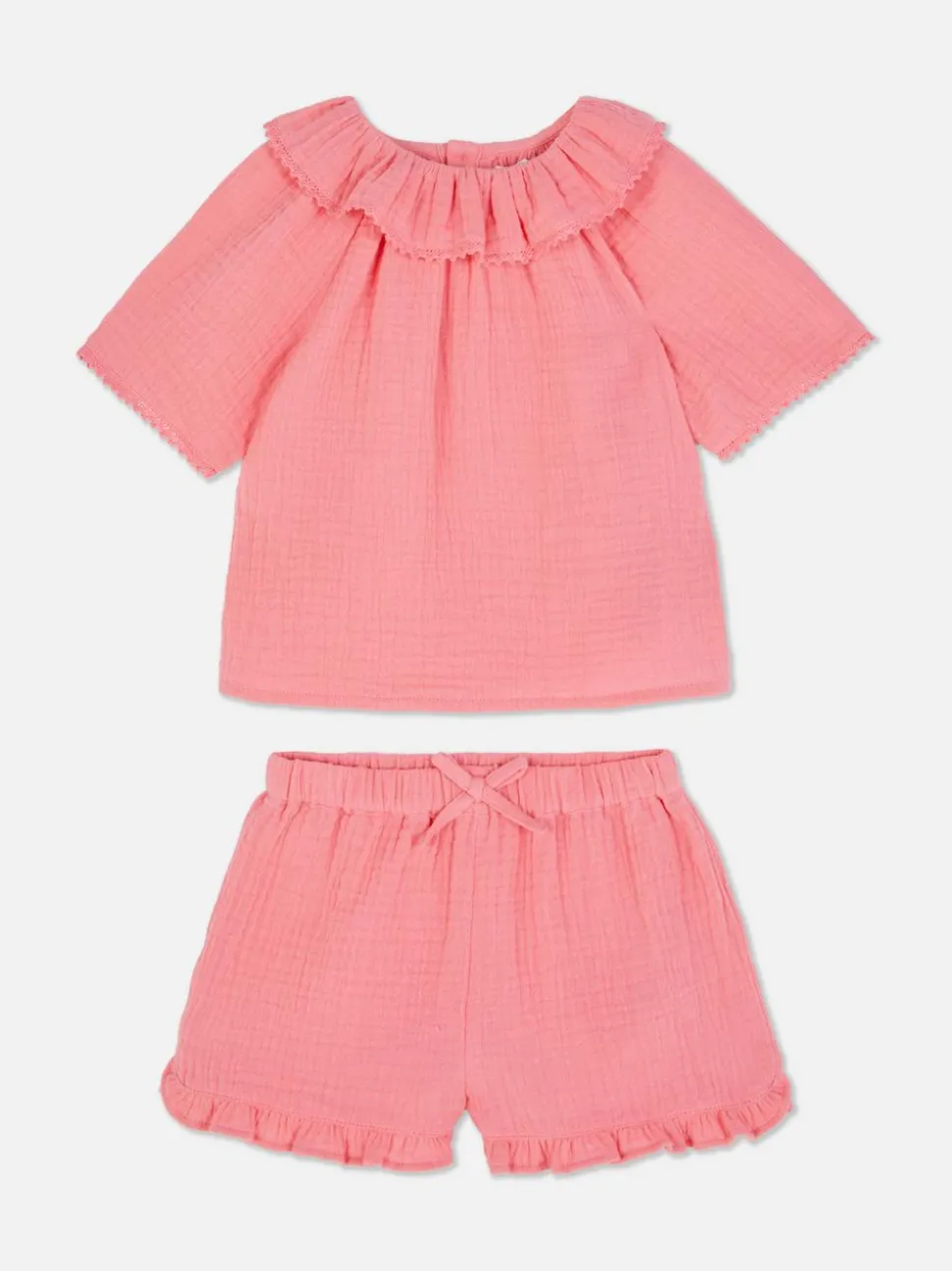 Bluzka z kołnierzykiem i szorty z falbankami