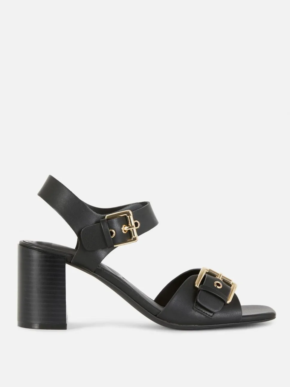 Buty na obcasie klockowym z ozdobnymi oczkami