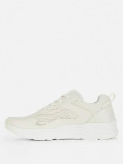 Buty sportowe na grubej podeszwie ze wstawkami