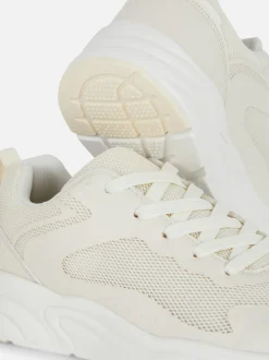 Buty sportowe na grubej podeszwie ze wstawkami