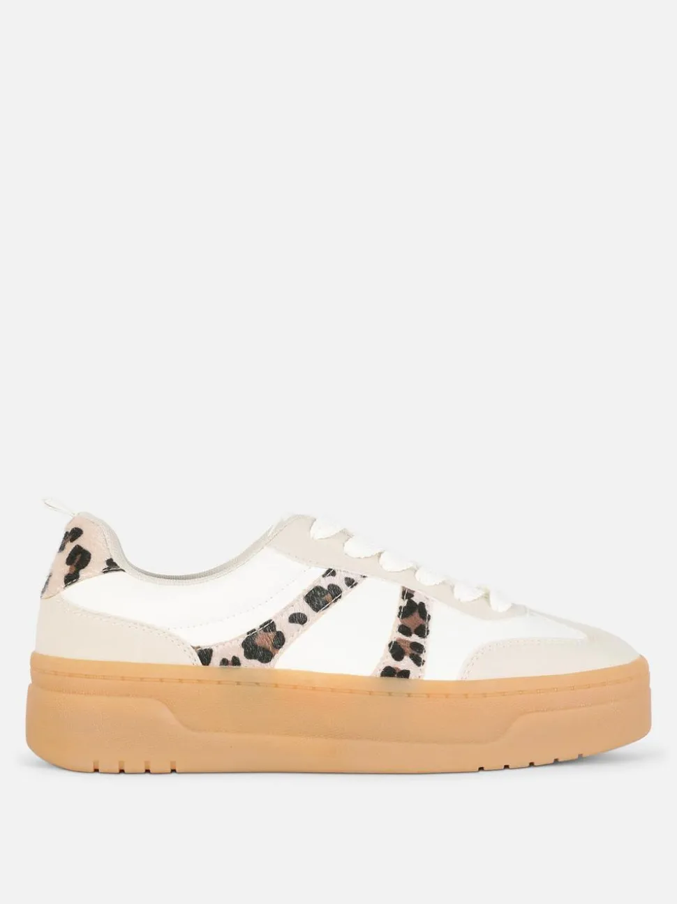 Buty sportowe na platformie Paula Echevarría