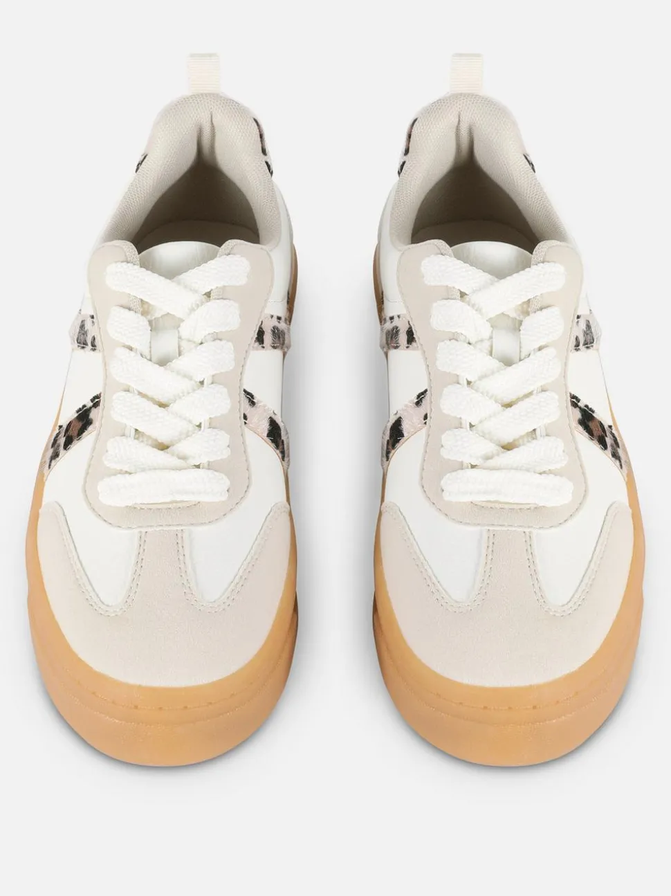 Buty sportowe na platformie Paula Echevarría