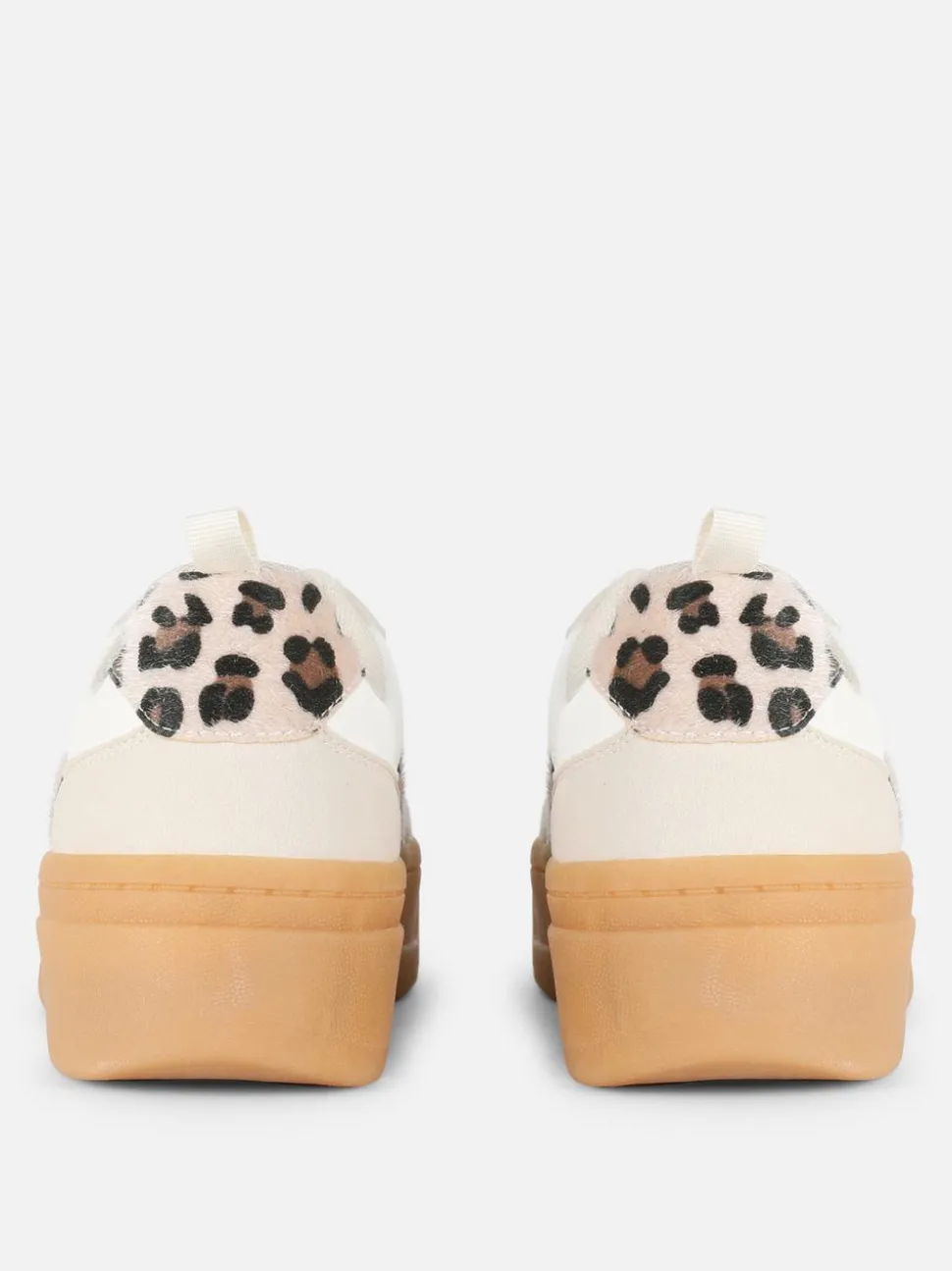 Buty sportowe na platformie Paula Echevarría