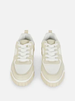 Buty sportowe w bloki kolorystyczne z grubą podeszwą