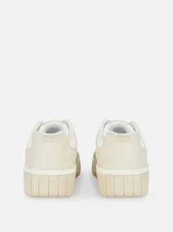 Buty sportowe w bloki kolorystyczne z grubą podeszwą