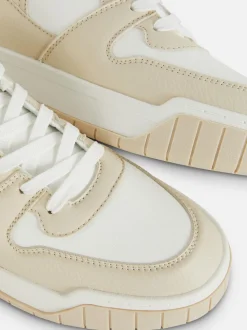 Buty sportowe w bloki kolorystyczne z grubą podeszwą