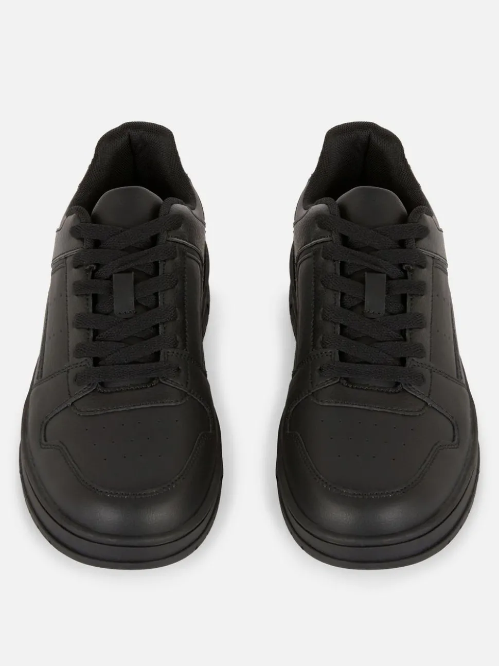 Buty sportowe z niską cholewką i panelami