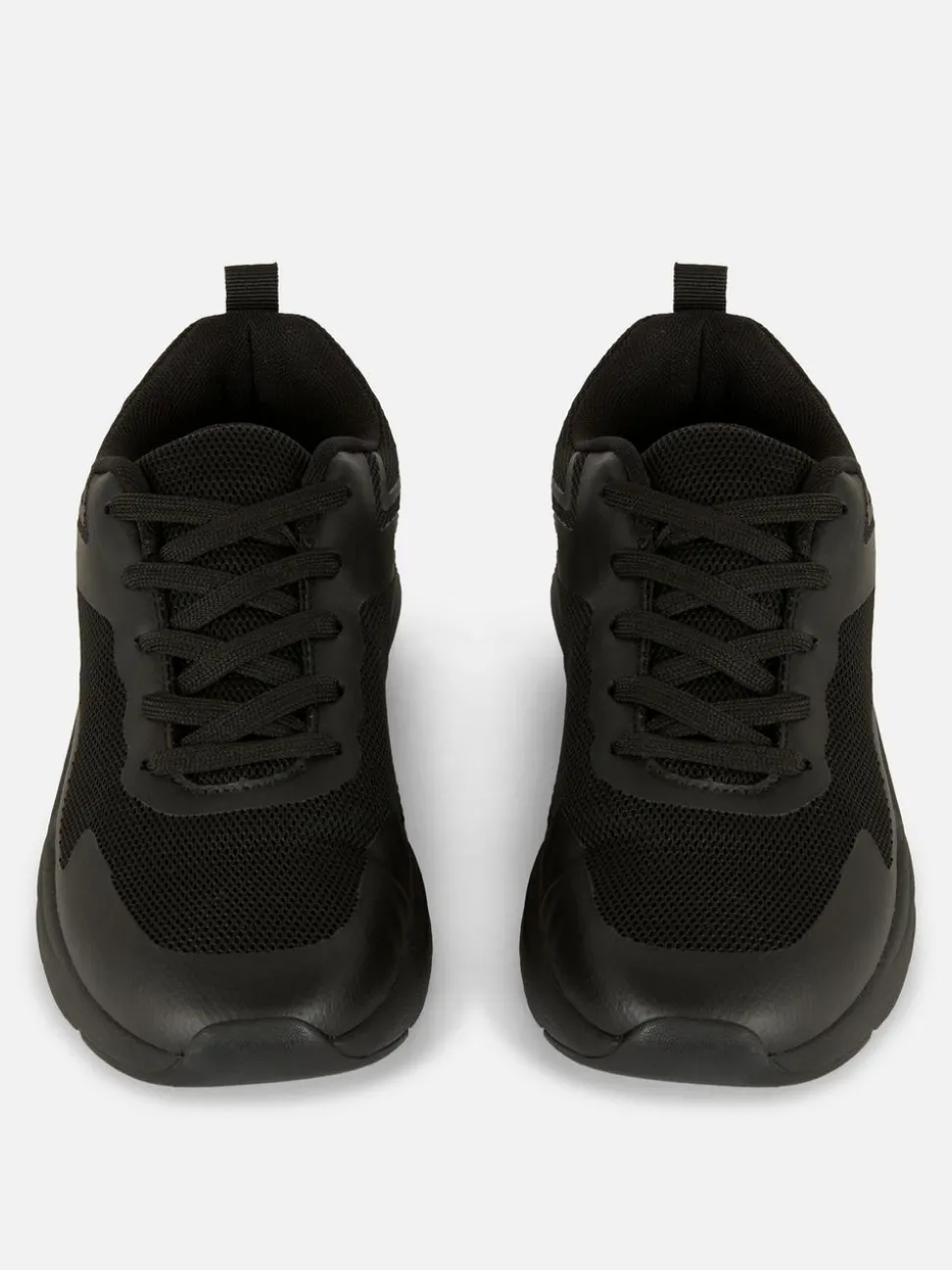 Buty sportowe z niską cholewką z panelami