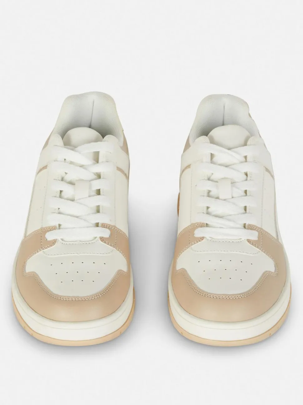 Buty sportowe z niską cholewką i panelami