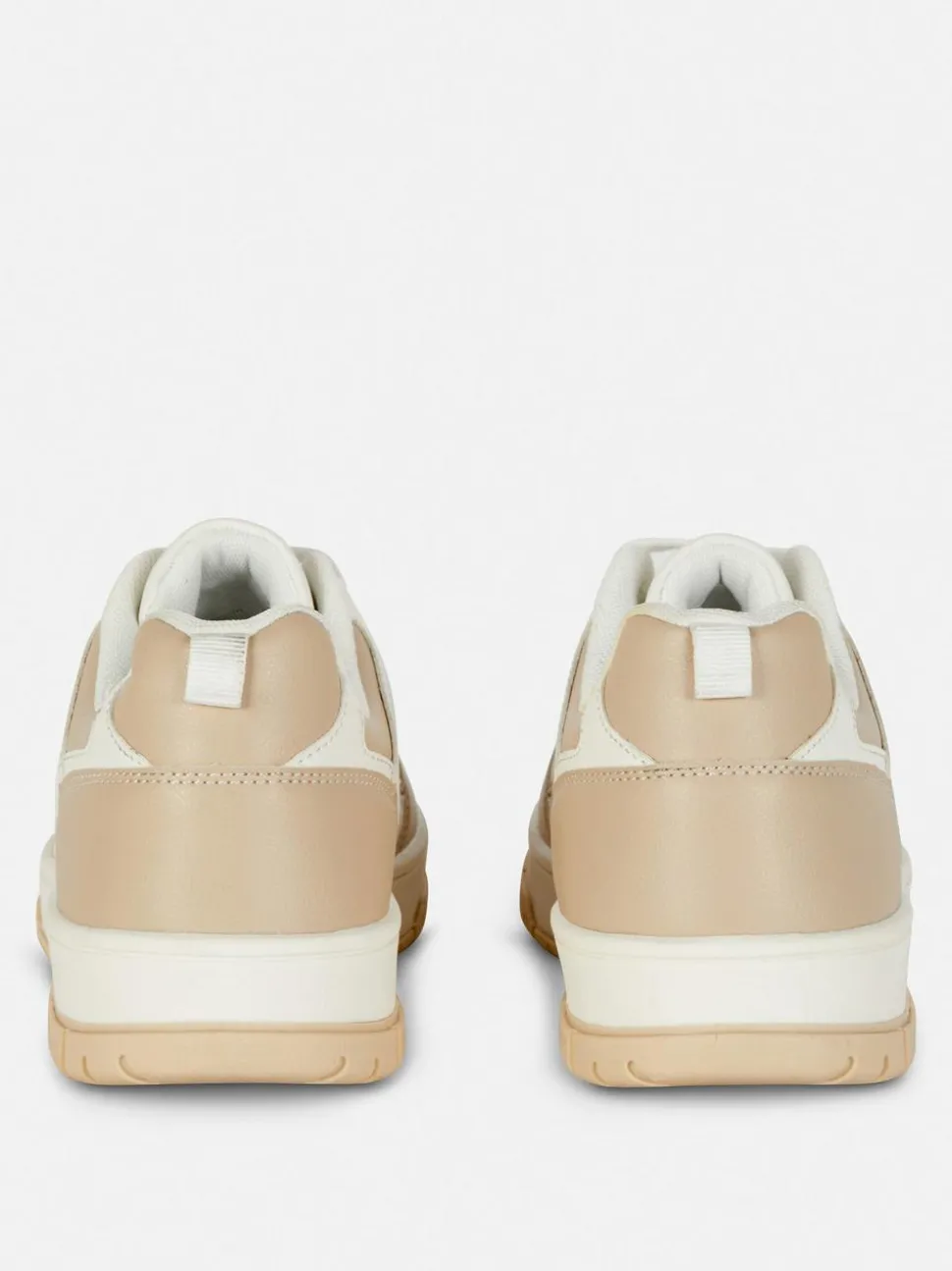 Buty sportowe z niską cholewką i panelami