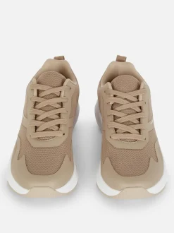 Buty sportowe z siateczką i niską cholewką