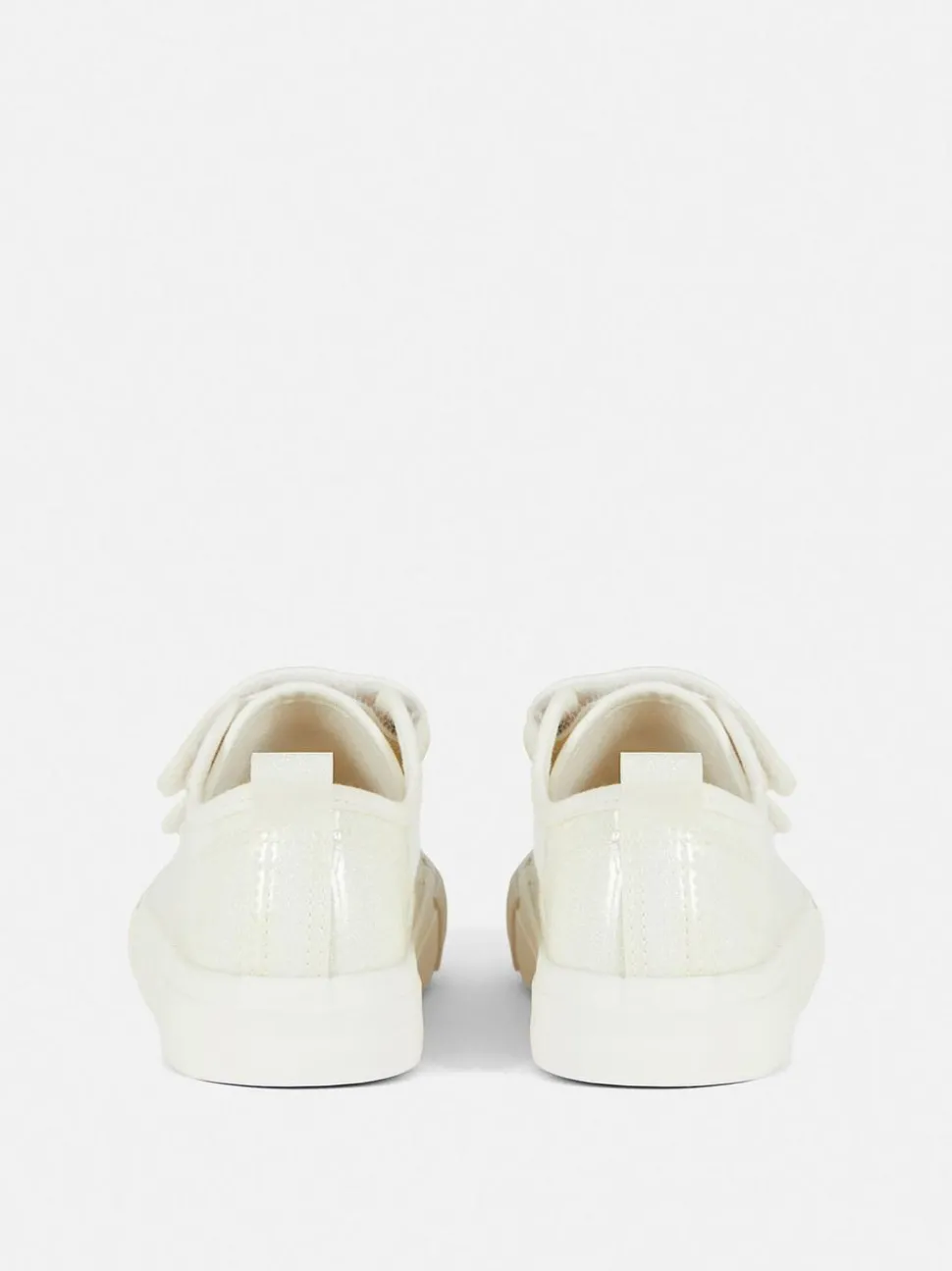 Błyszczące płócienne buty sportowe z niską cholewką