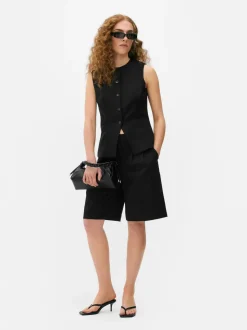 Czarna kamizelka o wydłużonym kroju