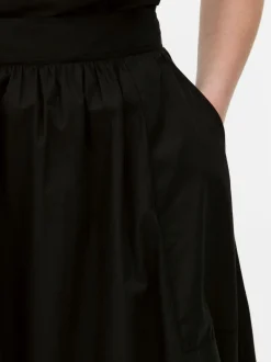 Czarna spódnica midi z wysokim stanem The Edit