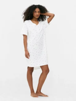 Dżersejowa koszula nocna z dekoltem w serek