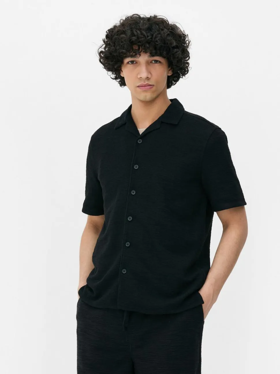 Dżersejowa koszula z zapięciem na guziki