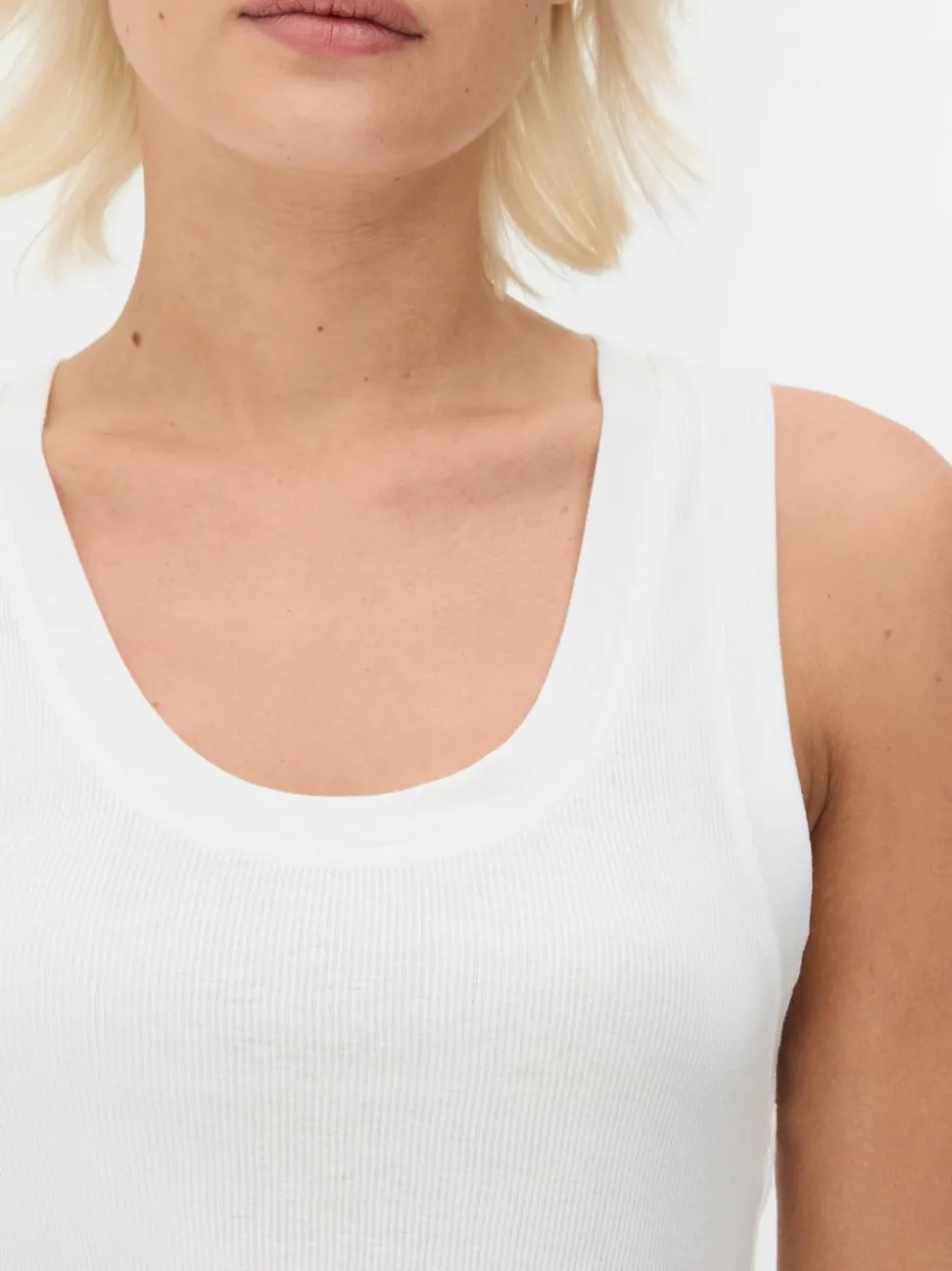 Dżersejowa koszulka prążkowana bez rękawów