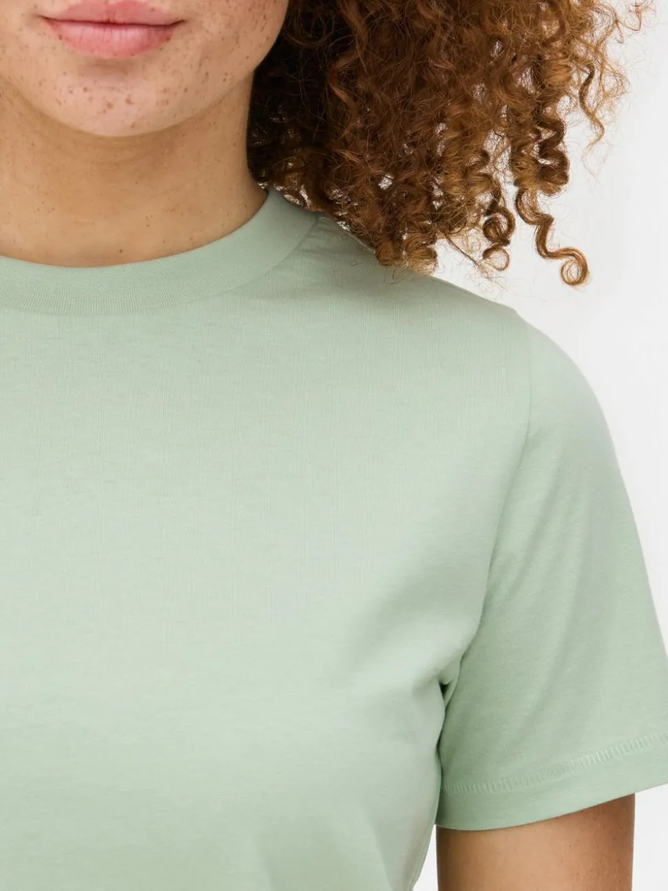 Dżersejowy niezbędny T-shirt z krótkim rękawem