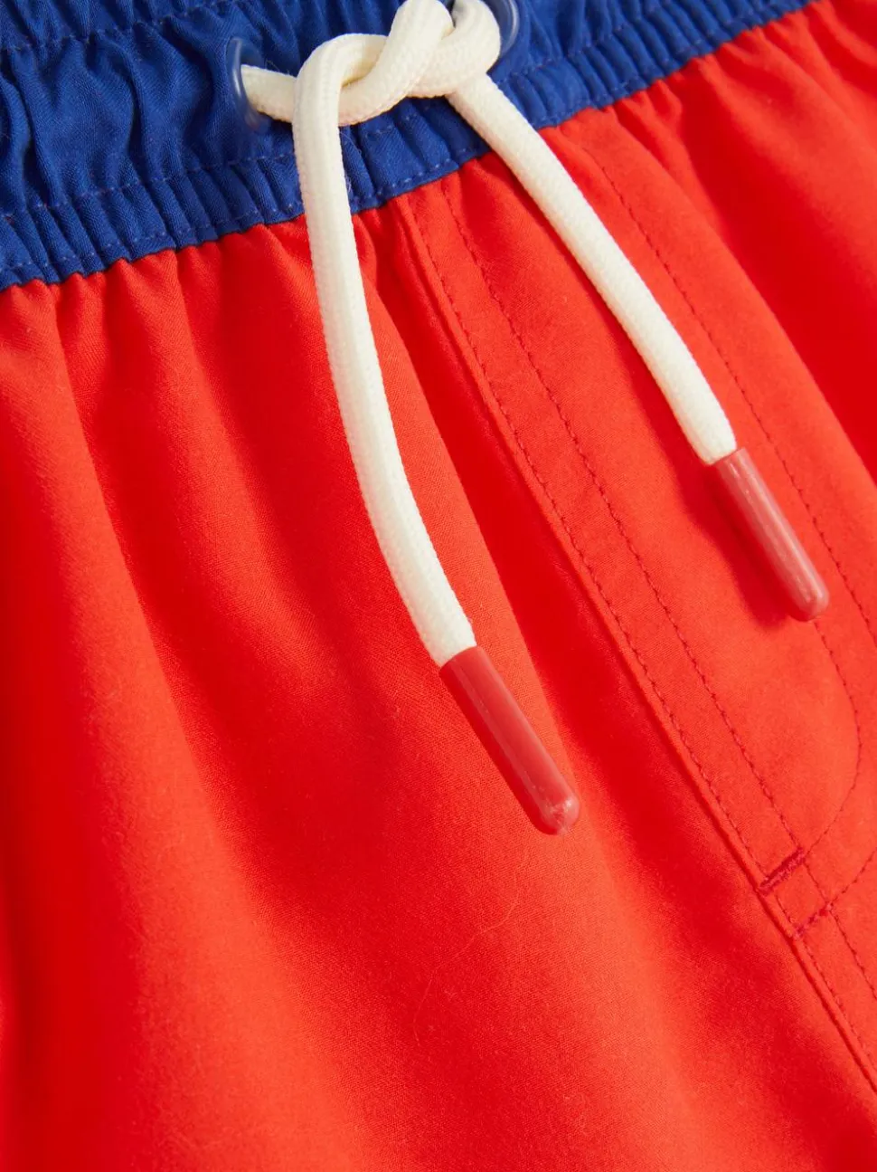 Dwukolorowe spodenki kąpielowe