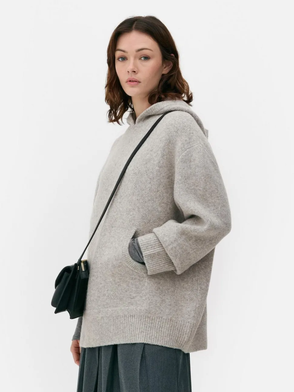 Dzianinowa bluza z kapturem Essential