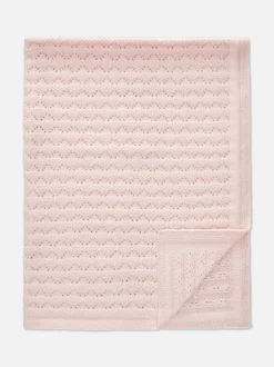 Dziecięcy kocyk z ażurowym wzorem