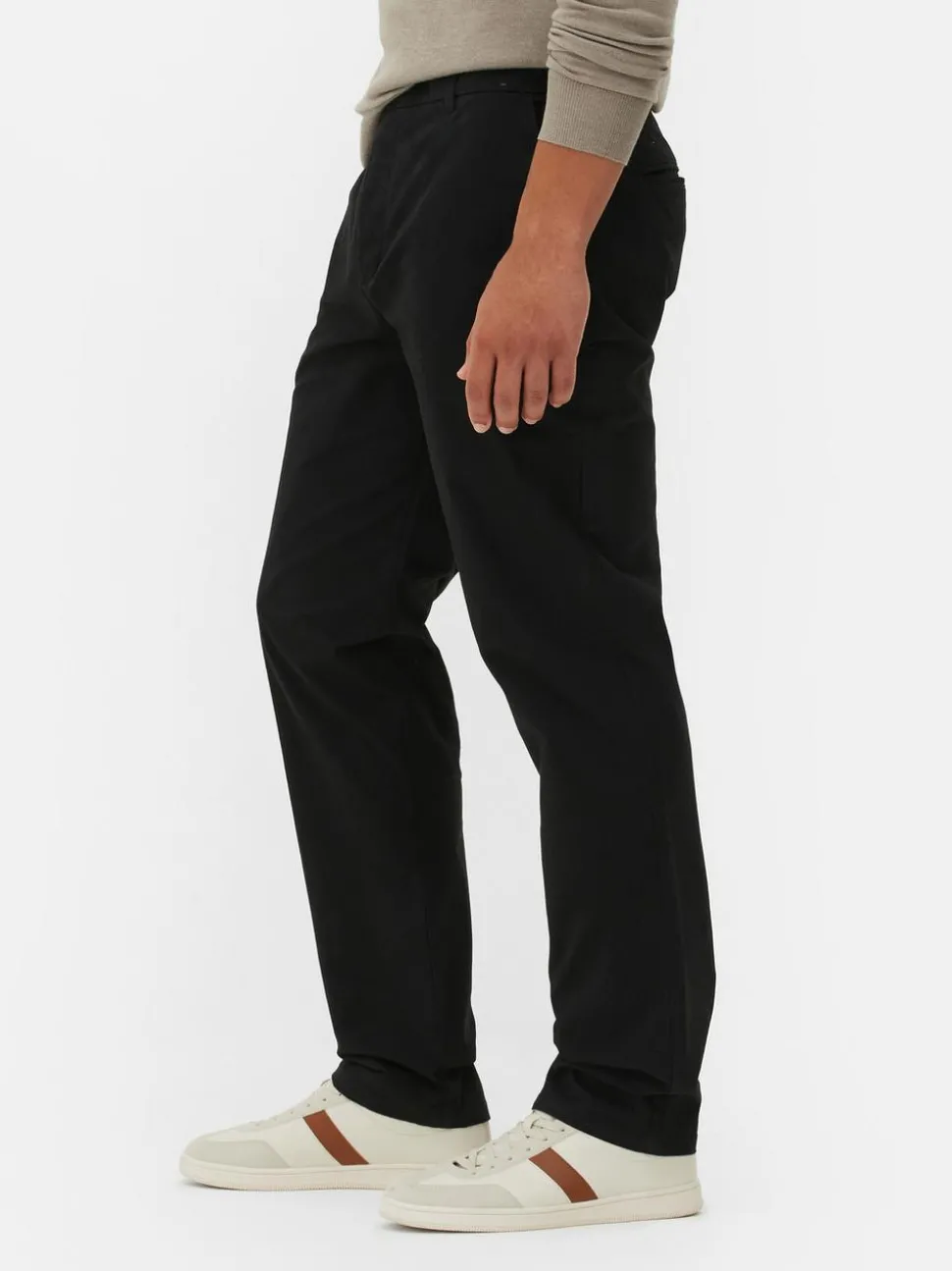 Elastyczne chinosy z prostymi nogawkami
