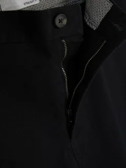 Elastyczne chinosy z prostymi nogawkami