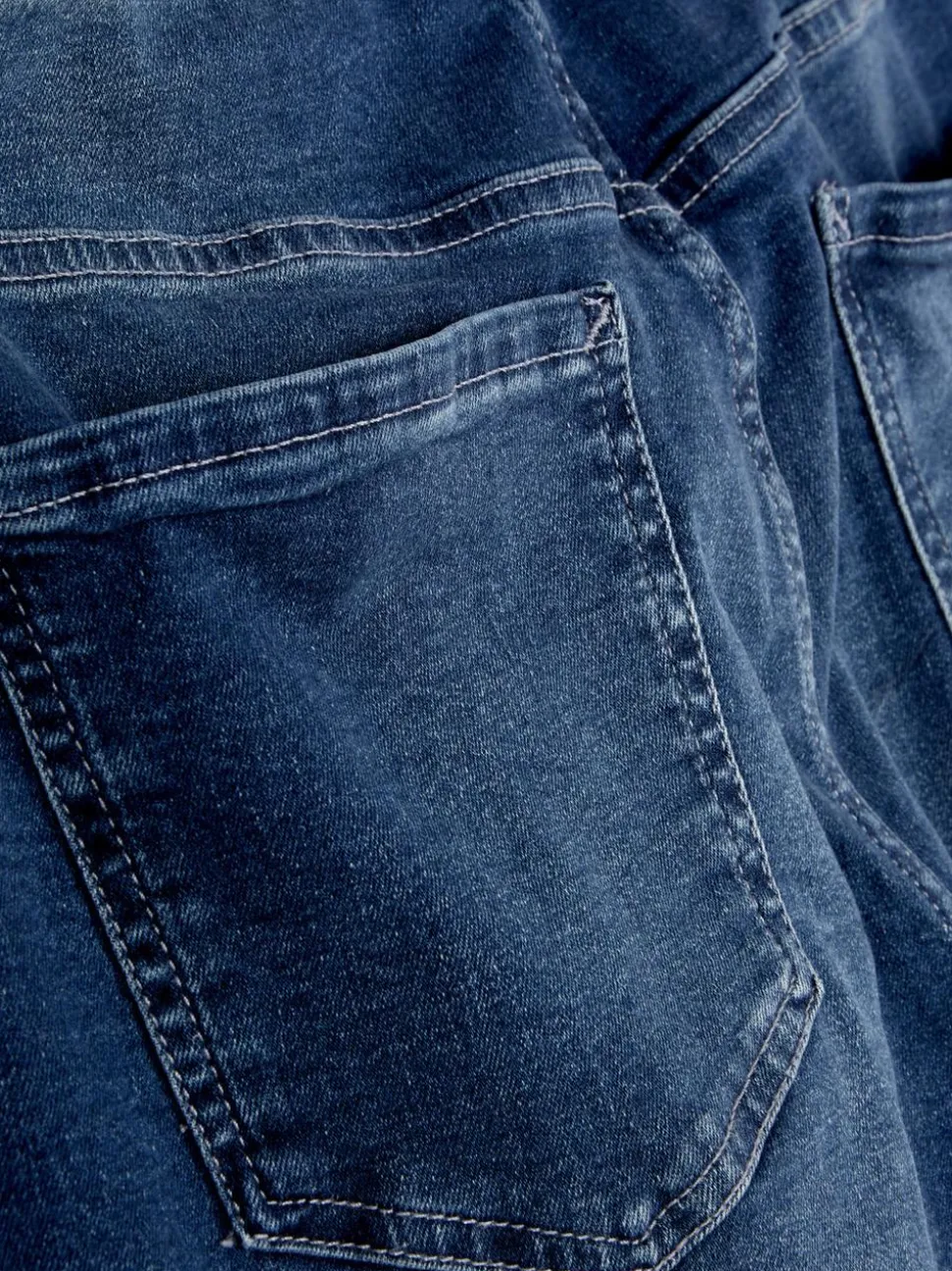 Elastyczne jeansy skinny