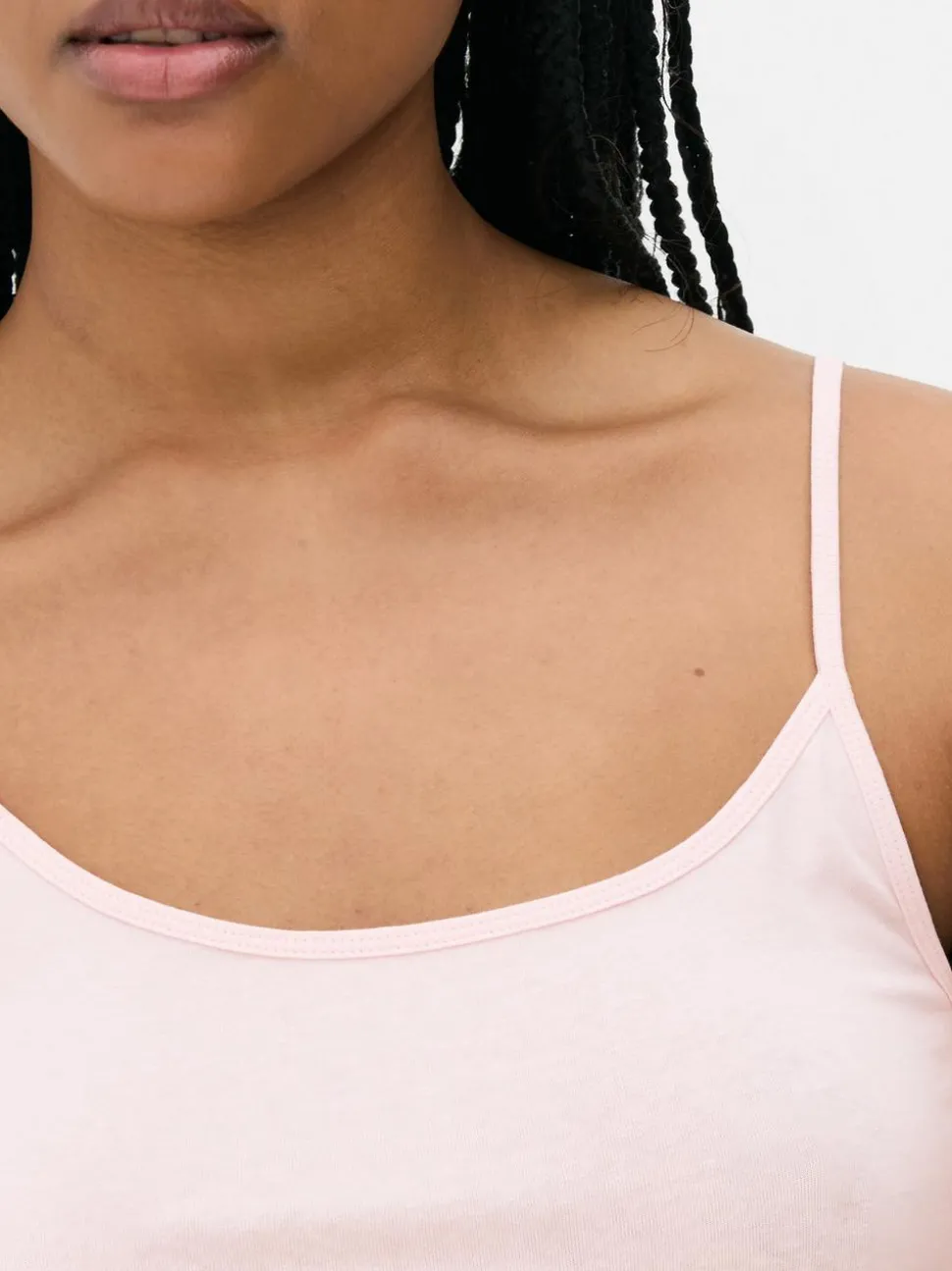 Elastyczny top na ramiączkach Essential