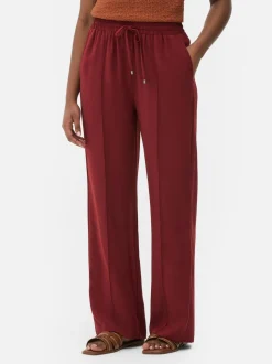 Eleganckie spodnie dresowe ze sznurkiem