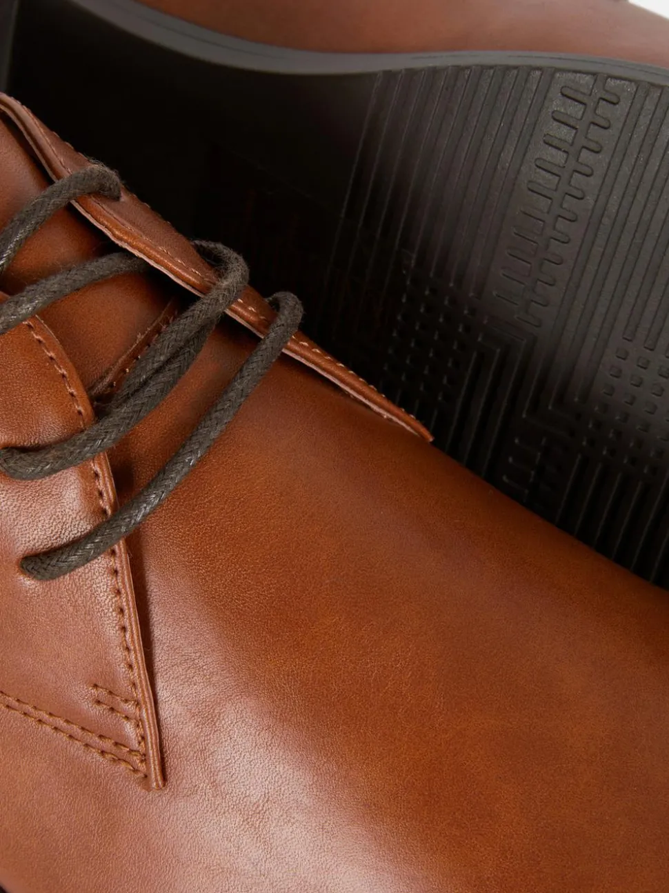 Eleganckie sznurowane buty