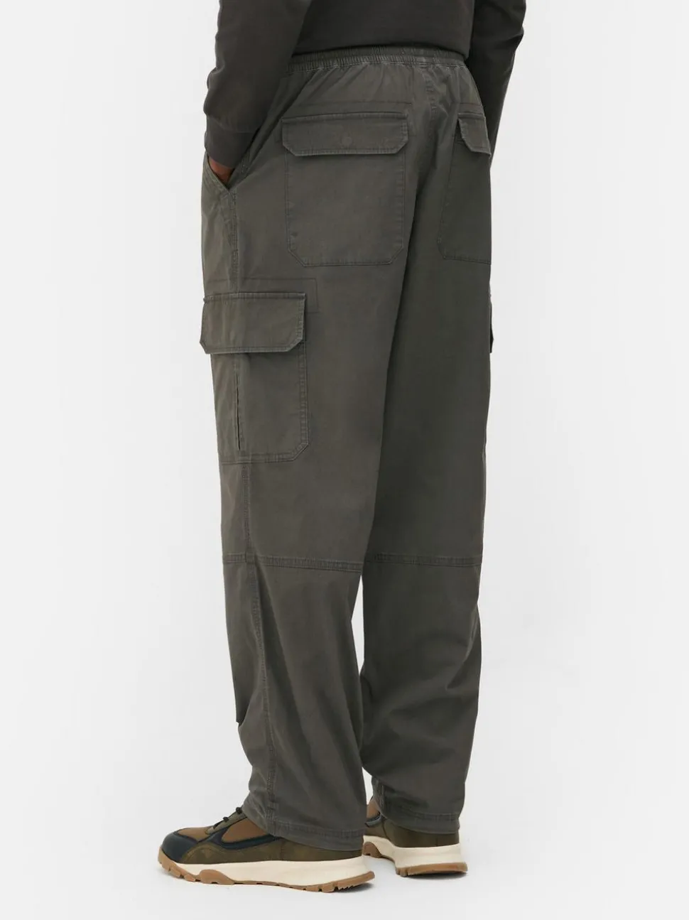 Funkcjonalne spodnie bojówki