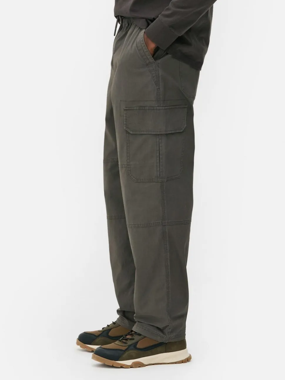 Funkcjonalne spodnie bojówki