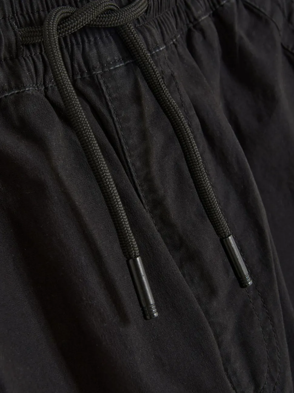 Funkcjonalne spodnie bojówki