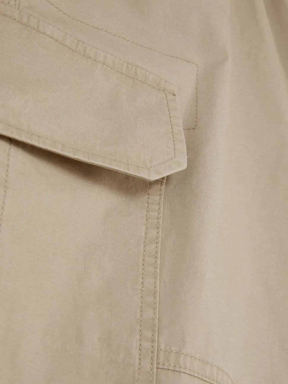 Funkcjonalne spodnie bojówki