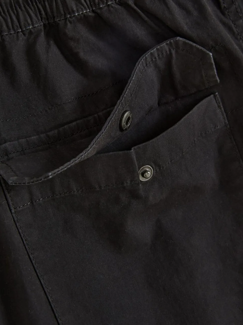 Funkcjonalne spodnie bojówki