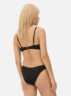 Góra od bikini z dekoltem w szpic