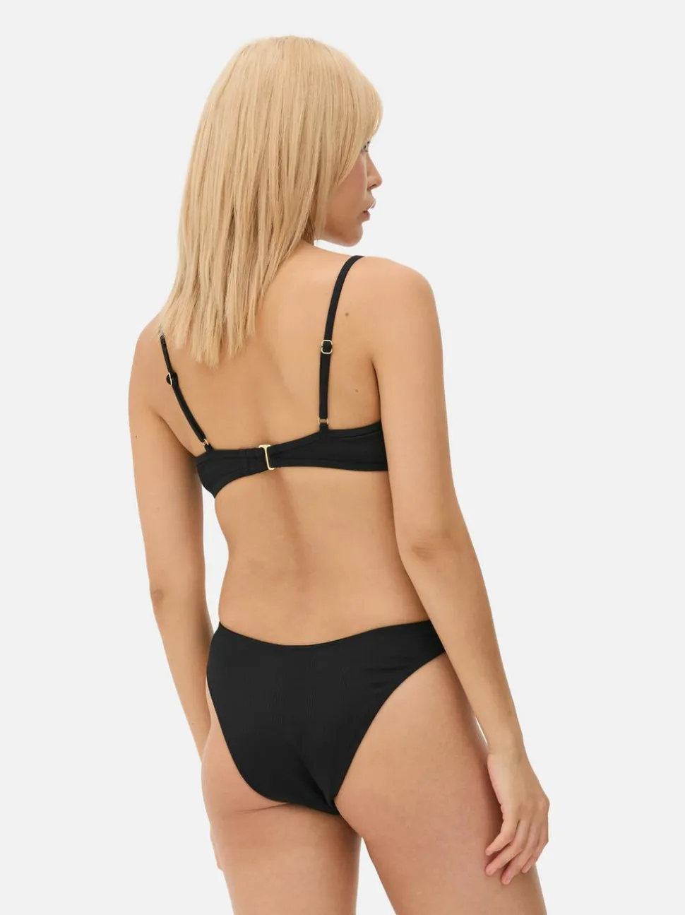 Góra od bikini z dekoltem w szpic